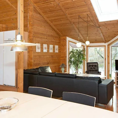Dom wakacyjny Three-bedroom Holiday In Silkeborg 1 *